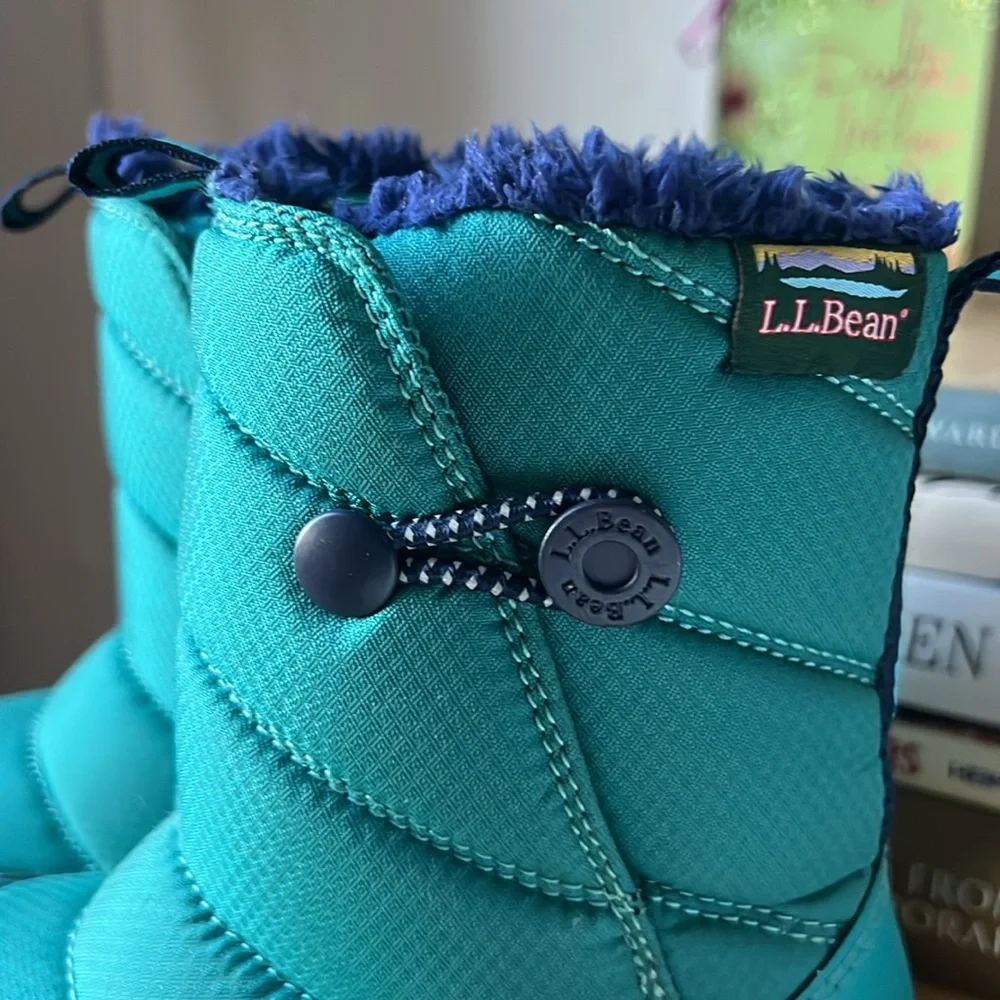 L.L.Bean Kids' Teal Ultralight Winter Boots
